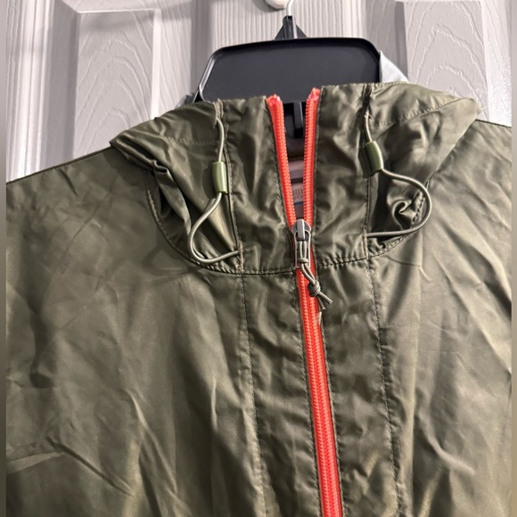 Columbia Sportswear Women's hooded nylon lightweight jacket in green Size Small - Picture 2 of 11